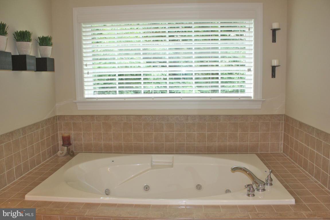 675 Goose Neck Drive Lititz, PA 17543 - Photo 16 of 24 Gallery Image 16