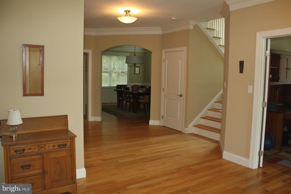 675 Goose Neck Drive Lititz, PA 17543 - Photo 2 of 24 Gallery Image 2