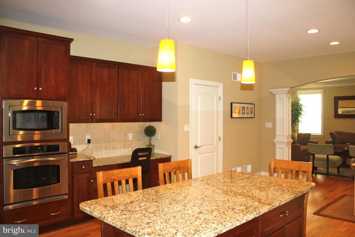 675 Goose Neck Drive Lititz, PA 17543 - Photo 4 of 24 Gallery Image 4