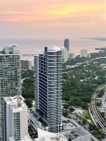 $3,100 | 60 Southwest 13th Street, Unit 2208, Miami, FL 33130