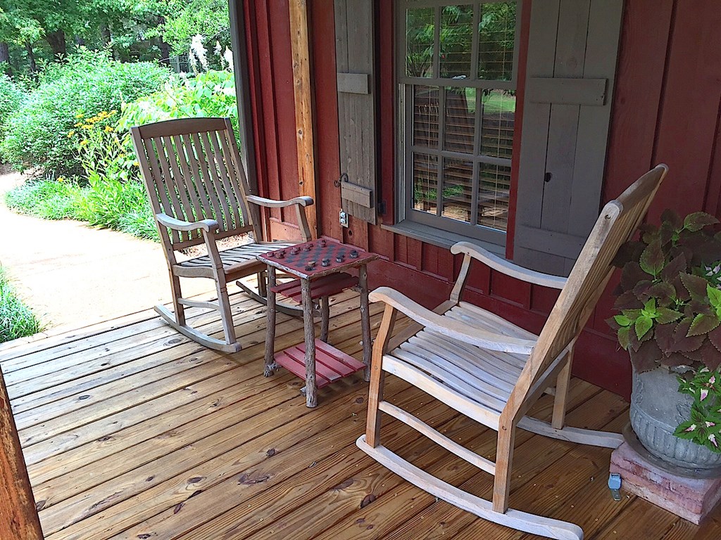 283 White Oak Road Pine Mountain, GA 31822 - Photo 15 of 19 a view of a two chairs in the balcony