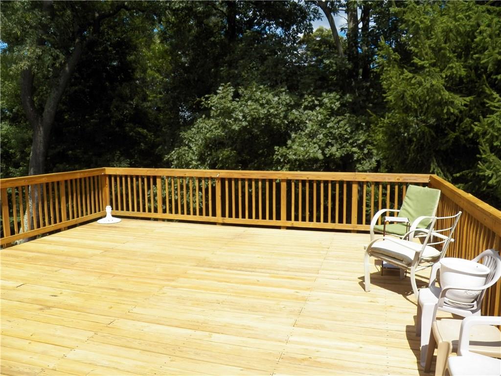 245 Lytton Road Coraopolis, PA 15108 - Photo 22 of 25 Deck