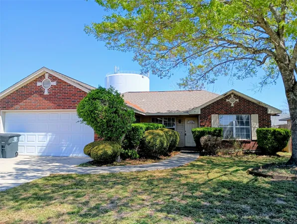 $1,400 | 2047 Cornerstone Drive, New Braunfels, TX 78130