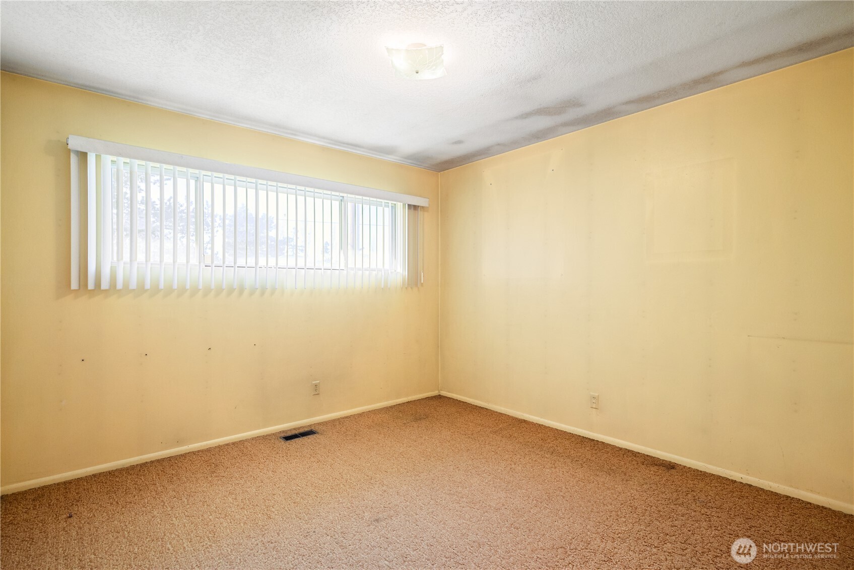 1044 33rd Avenue Longview, WA 98632 - Photo 17 of 32