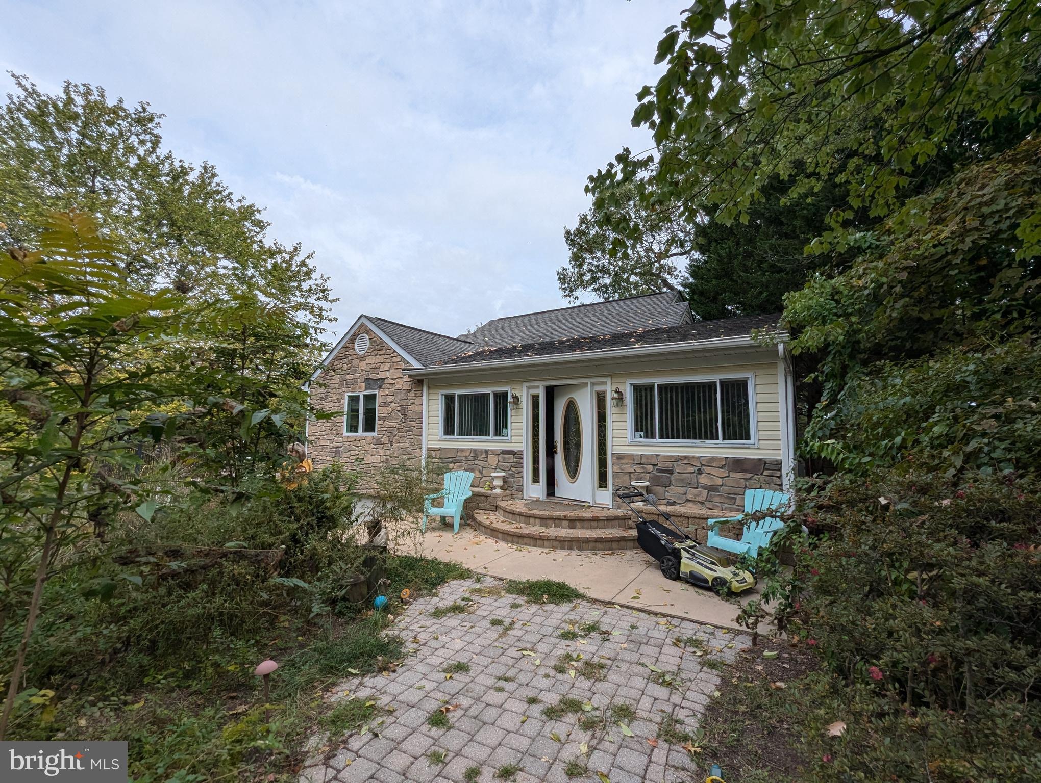 792 Powhatan Beach Road Pasadena, MD 21122 - Photo 2 of 52 Gallery Image 2
