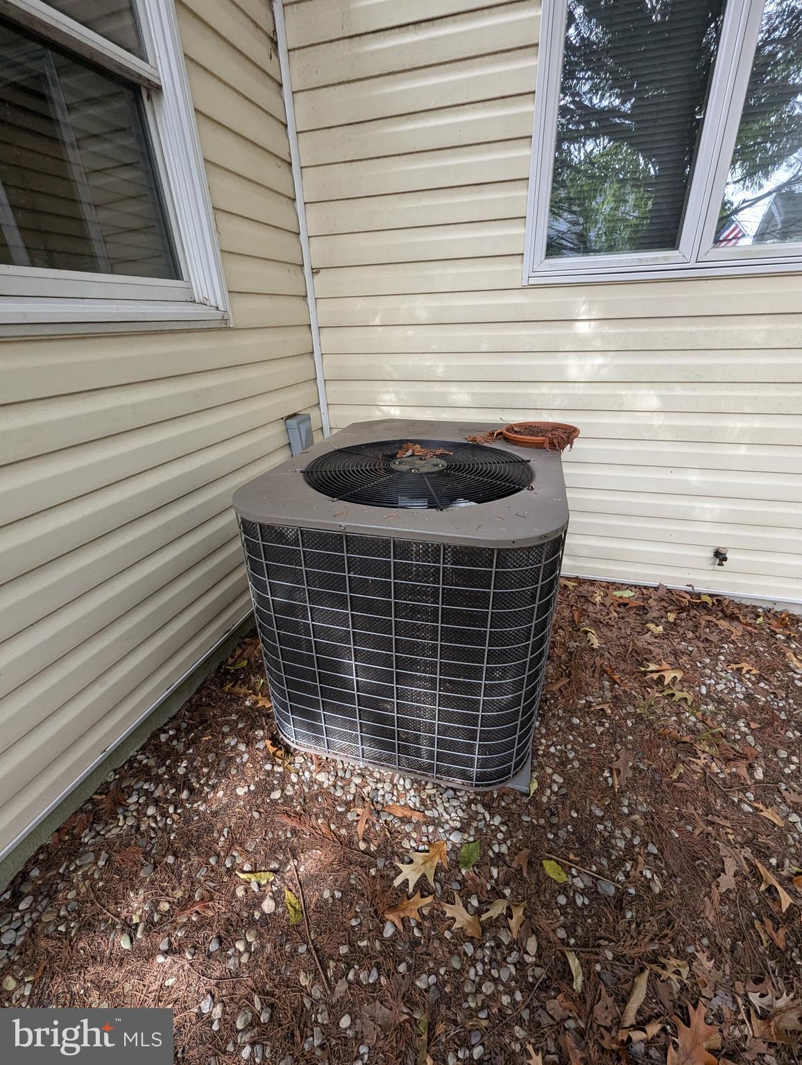792 Powhatan Beach Road Pasadena, MD 21122 - Photo 6 of 52 Gallery Image 6