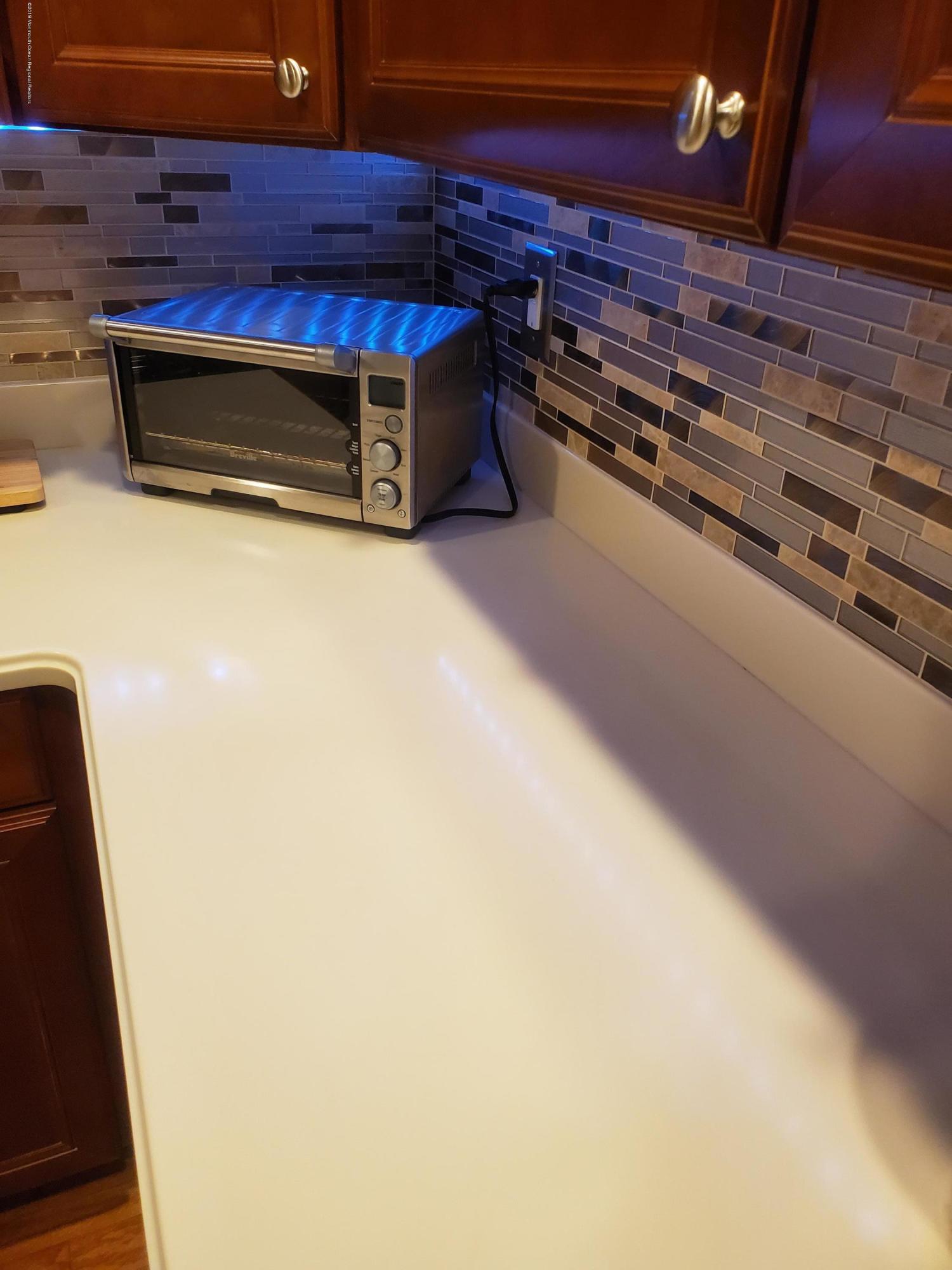 705 Abby Road Middletown, NJ 07748 - Photo 9 of 29 Kitchen Counter/Backsplash