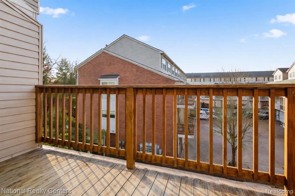 16878 Farmington Road Livonia, MI 48154 - Photo 11 of 24