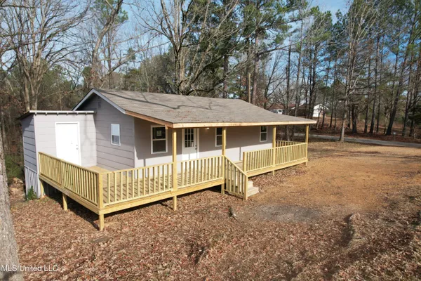 $130,000 | 225 County Road 108, Water Valley, MS 38965