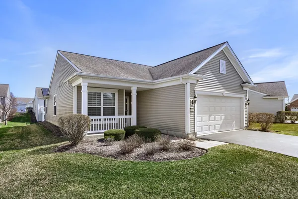 $414,900 | 3321 Rockwell Circle, Mundelein, IL 60060