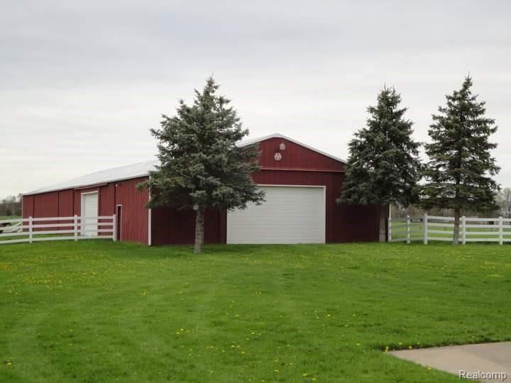 3505 31 Mile Road Washington, MI 48095 - Photo 14 of 17 barn front.JPG