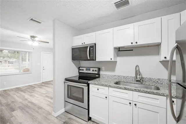 $1,895 | 6428 North 49th Street, Tampa, FL 33610