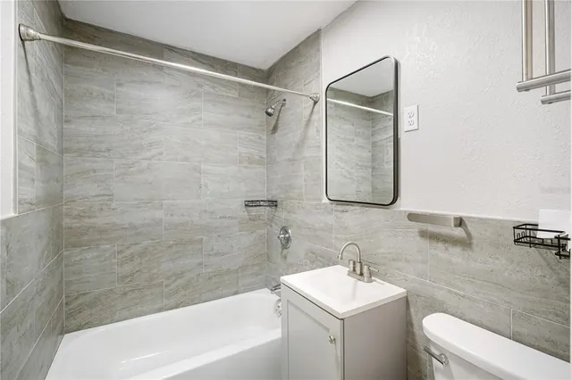 $1,895 | 6428 North 49th Street, Tampa, FL 33610