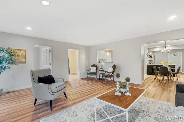 $260,000 | 10132 Shapfield Lane, Affton, MO 63123