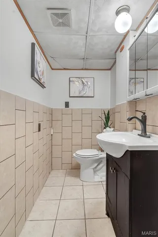 $260,000 | 10132 Shapfield Lane, Affton, MO 63123