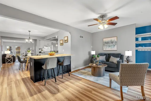 $260,000 | 10132 Shapfield Lane, Affton, MO 63123