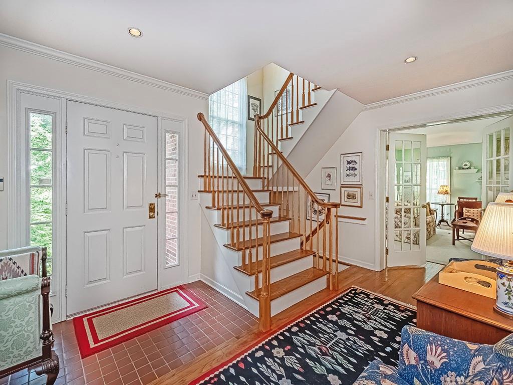 5421 Kipling Road Pittsburgh, PA 15217 - Photo 2 of 32 Gallery Image 2