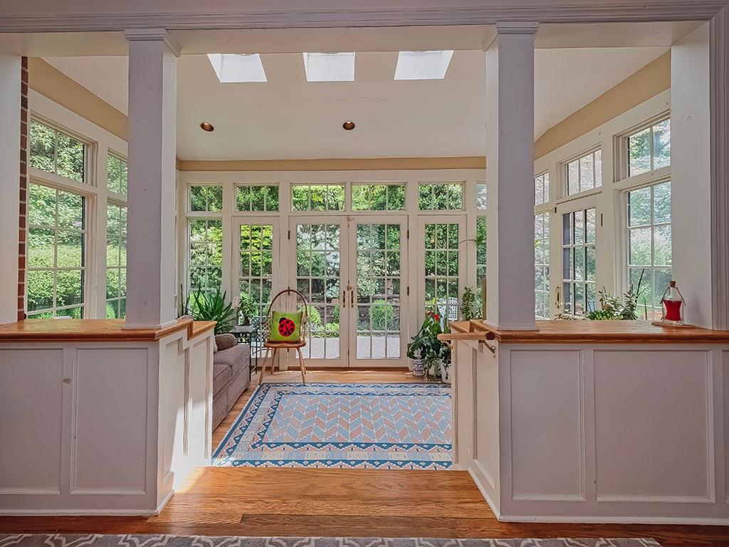5421 Kipling Road Pittsburgh, PA 15217 - Photo 10 of 32 Gallery Image 10