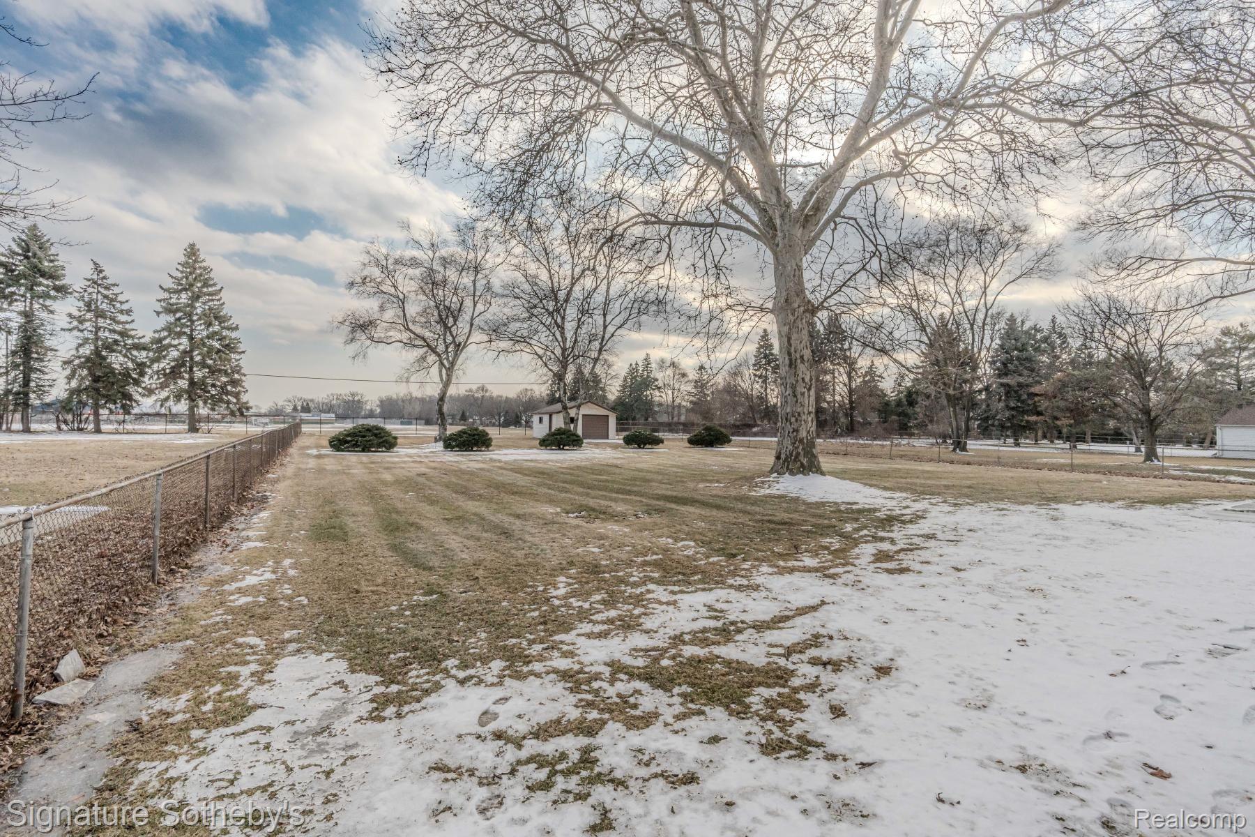 11416 East 13 Mile Road Warren, MI 48093 - Photo 67 of 94 Gallery Image 67