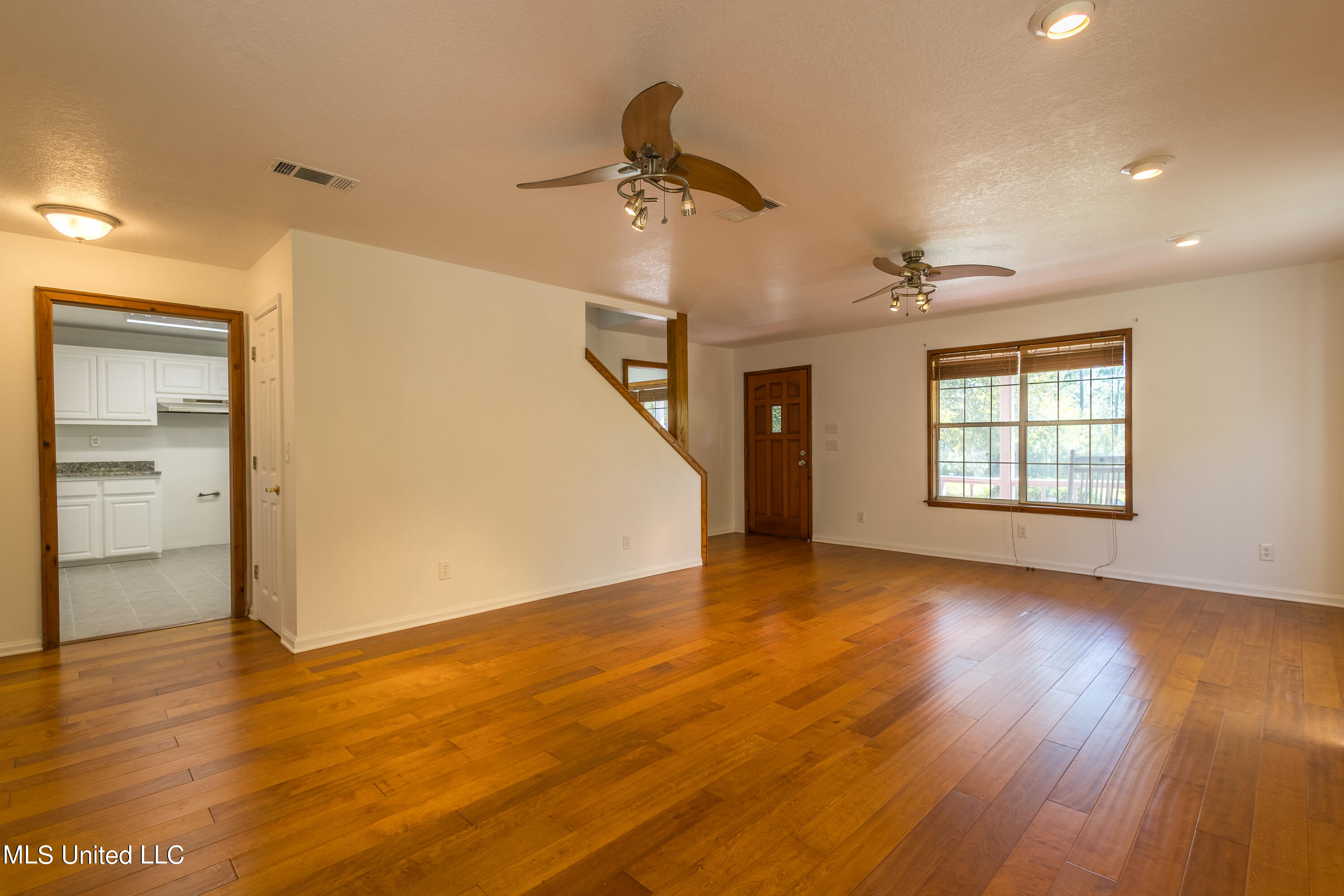 16601 McGregor Road Vancleave, MS 39565 - Photo 5 of 28 16601 McGregor-2
