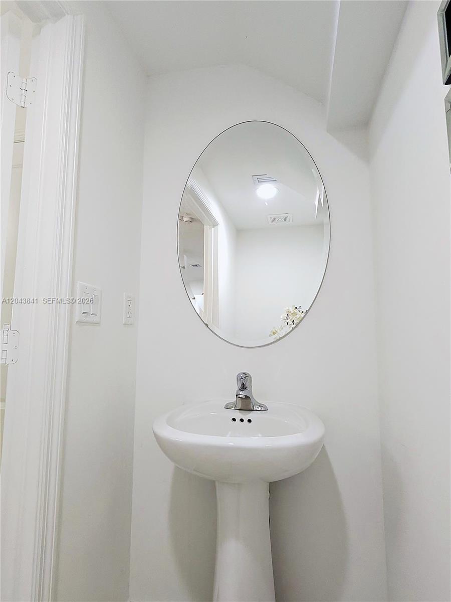 23013 Southwest 128th Place Miami, FL 33177 - Photo 12 of 31