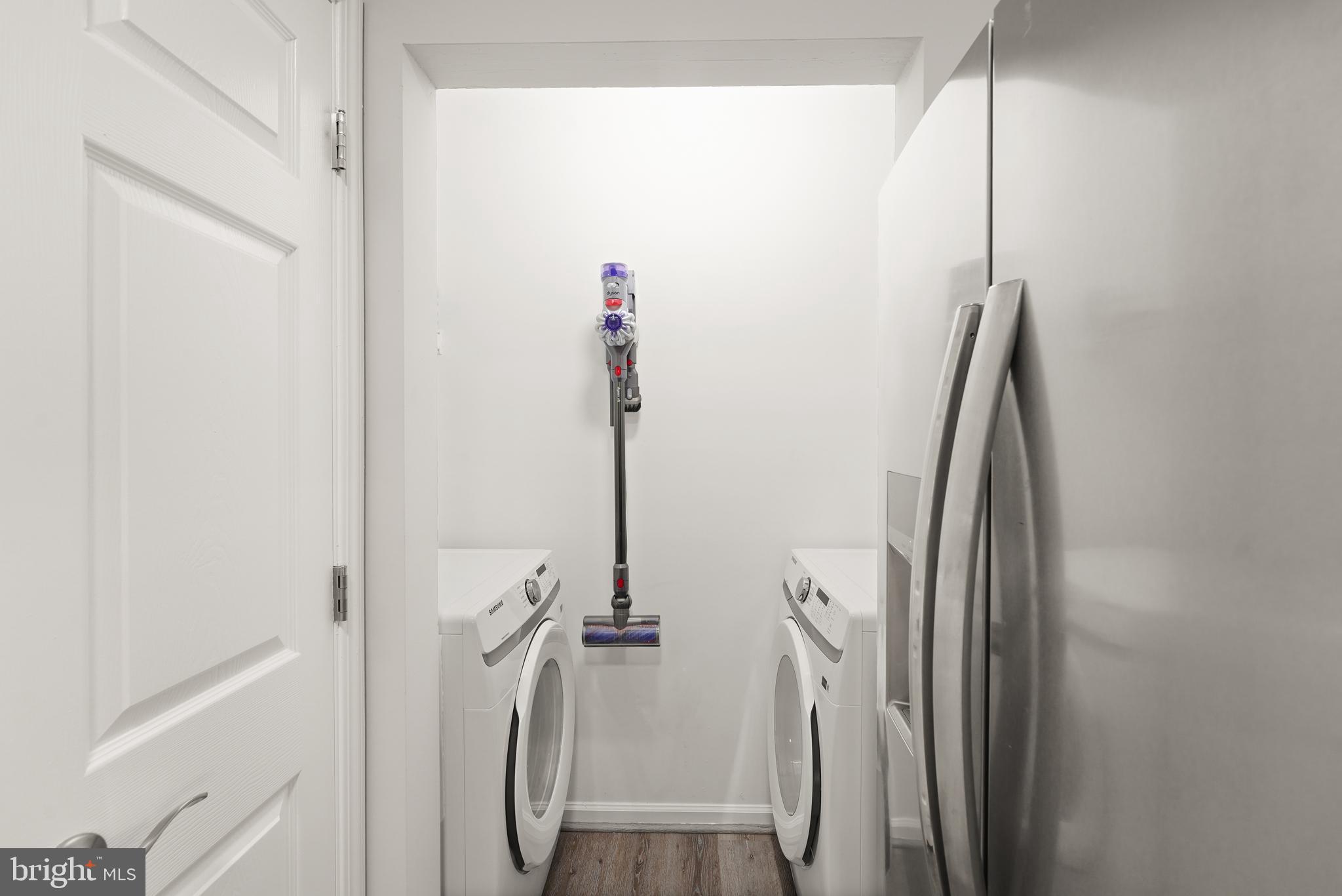 502 Sunset View Terrace Southeast, Unit 107 Leesburg, VA 20175 - Photo 25 of 50 a view of walk in closet