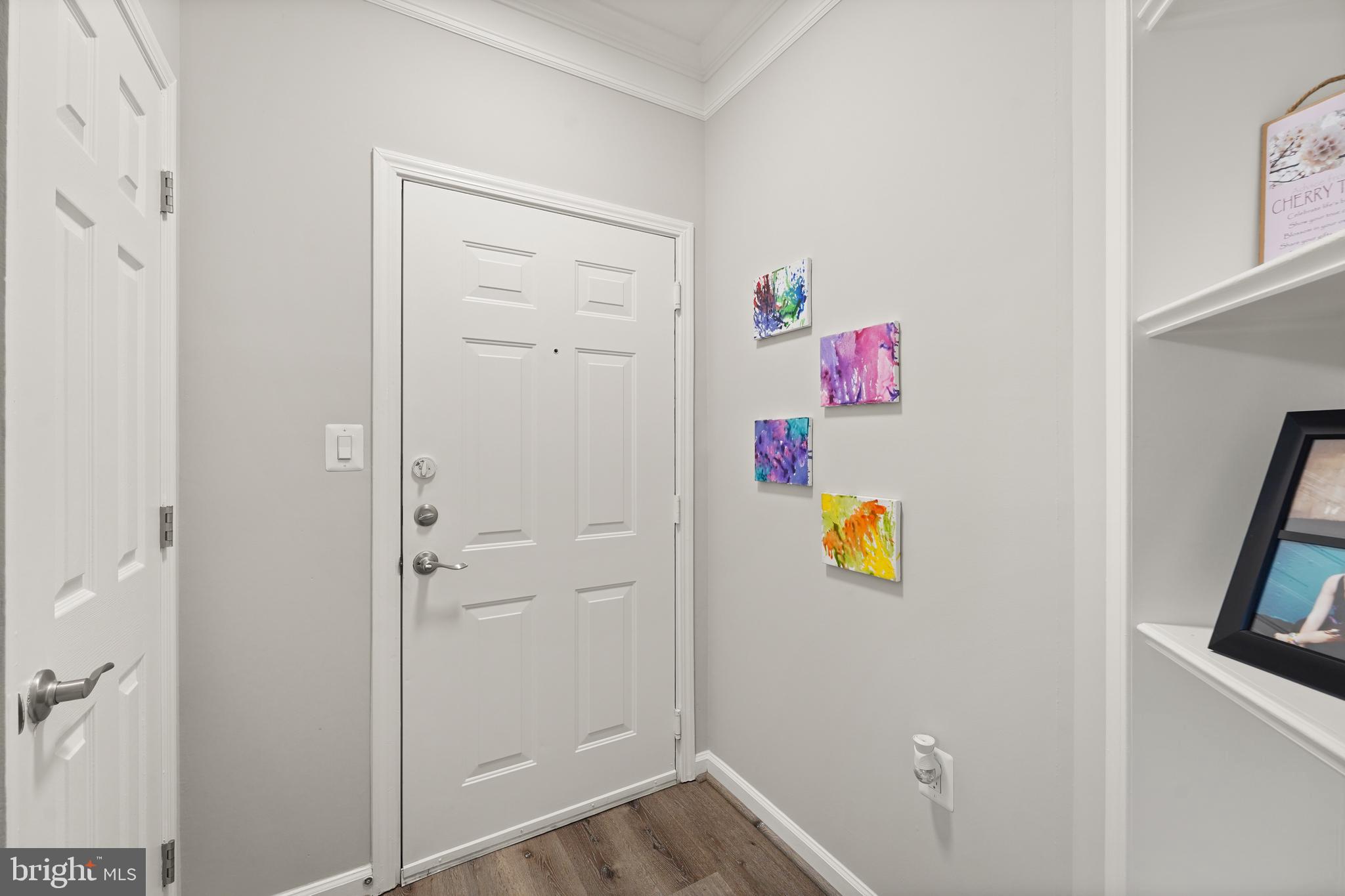 502 Sunset View Terrace Southeast, Unit 107 Leesburg, VA 20175 - Photo 9 of 50 a bathroom with a shower