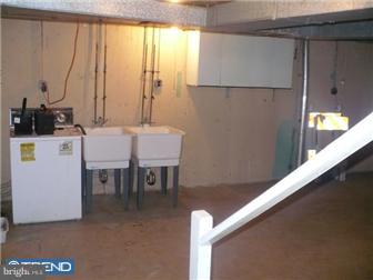 10660 Lockart Road Philadelphia, PA 19116 - Photo 4 of 6 Gallery Image 4