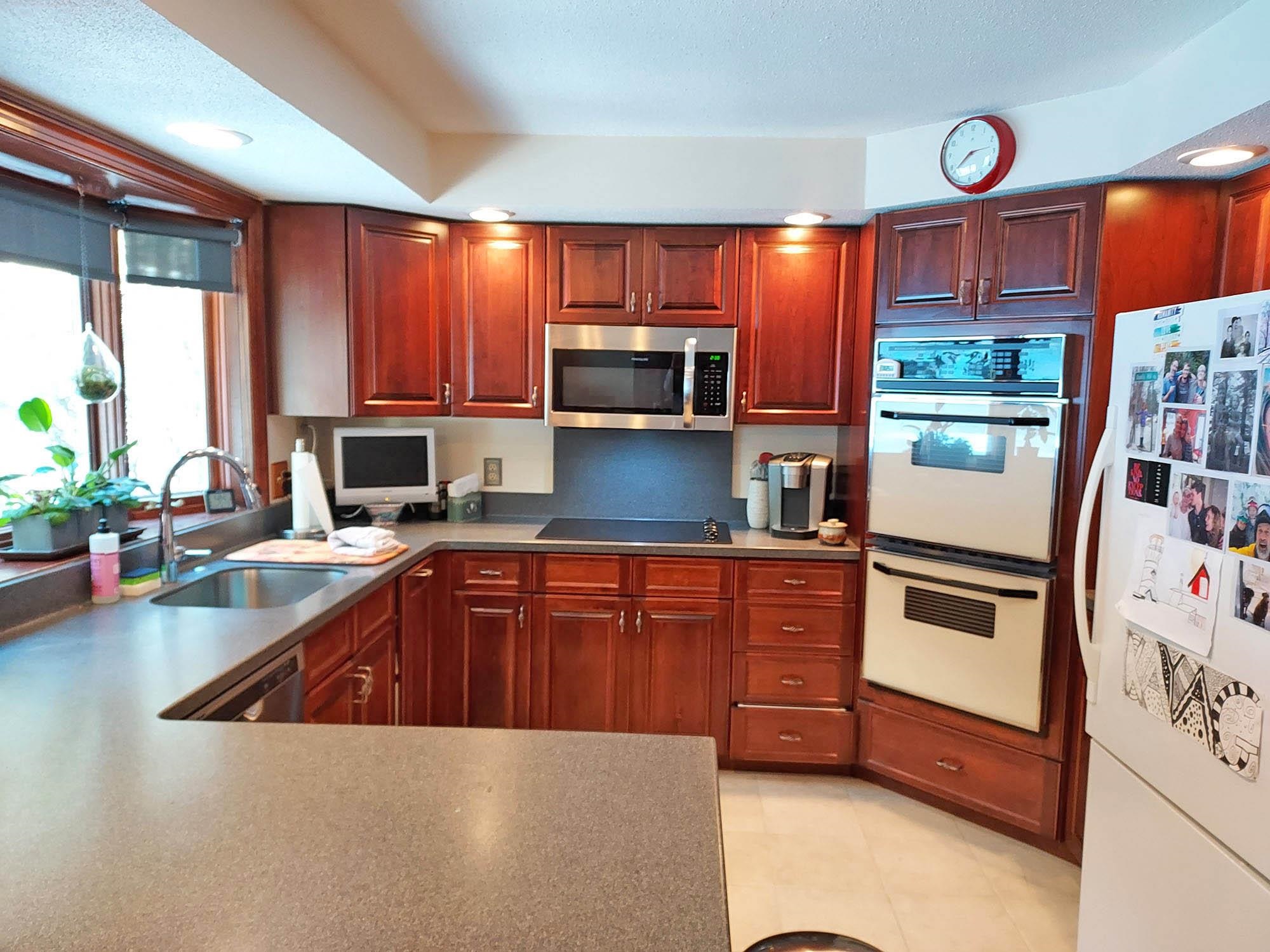 134 Quails Hill Road Brattleboro, VT 05301 - Photo 2 of 27