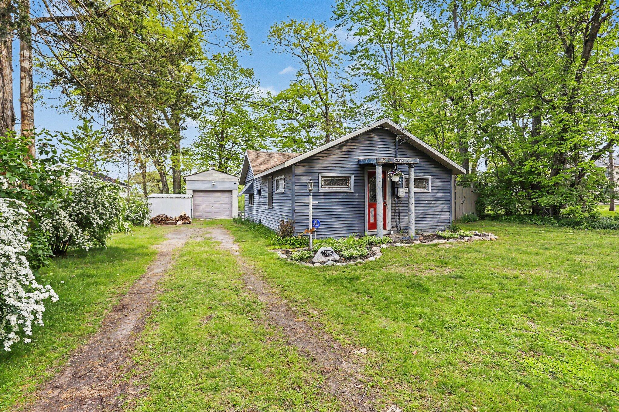 58858 River Heights Drive Three Rivers, MI 49093 - Photo 2 of 28 025_file_2329