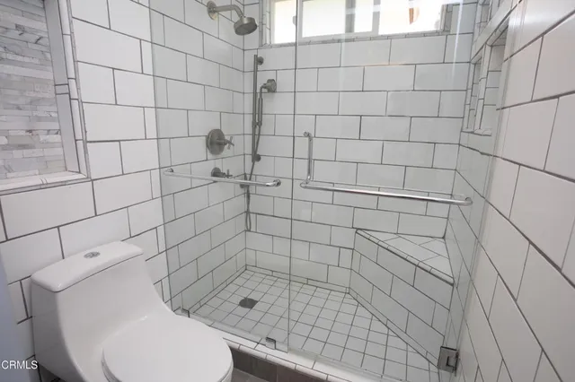 $2,498,000 | 548 Live Oak Cir Drive, Calabasas, CA 91302