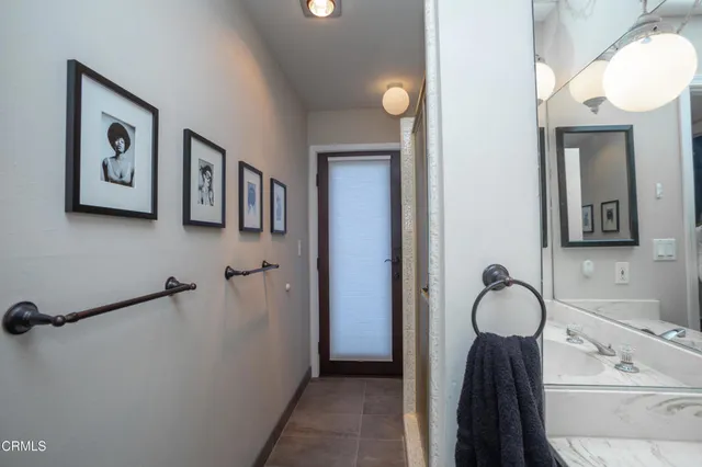 $2,498,000 | 548 Live Oak Cir Drive, Calabasas, CA 91302