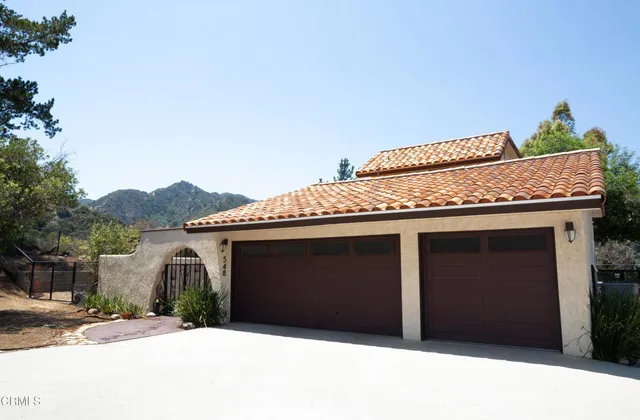$2,498,000 | 548 Live Oak Cir Drive, Calabasas, CA 91302