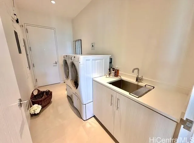 $6,000,000 | 1118 Ala Moana Boulevard, Unit 3403, Honolulu, HI 96814