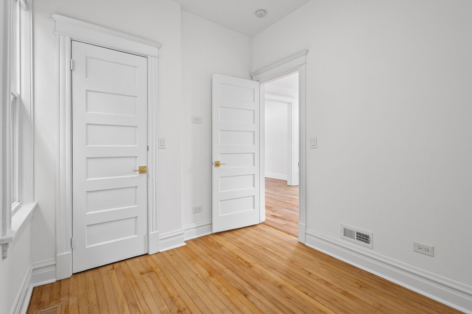 5652 South Shields Avenue Chicago, IL 60621 - Photo 12 of 40