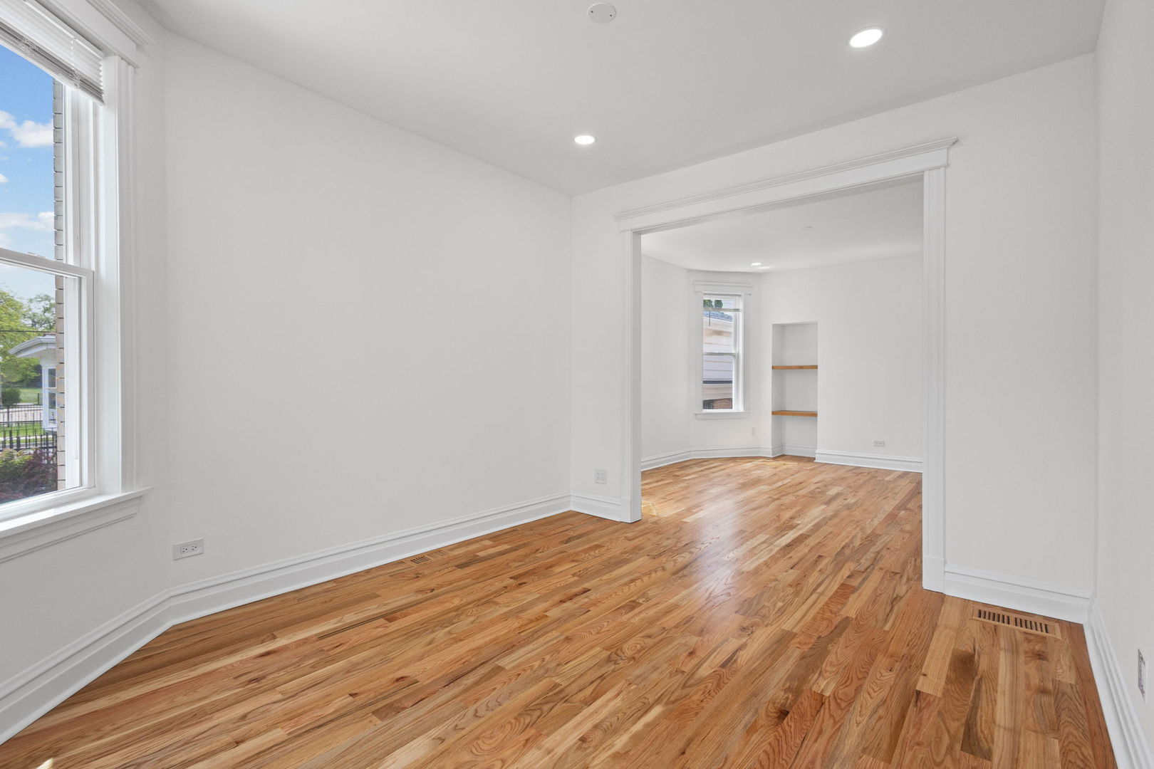 5652 South Shields Avenue Chicago, IL 60621 - Photo 4 of 40