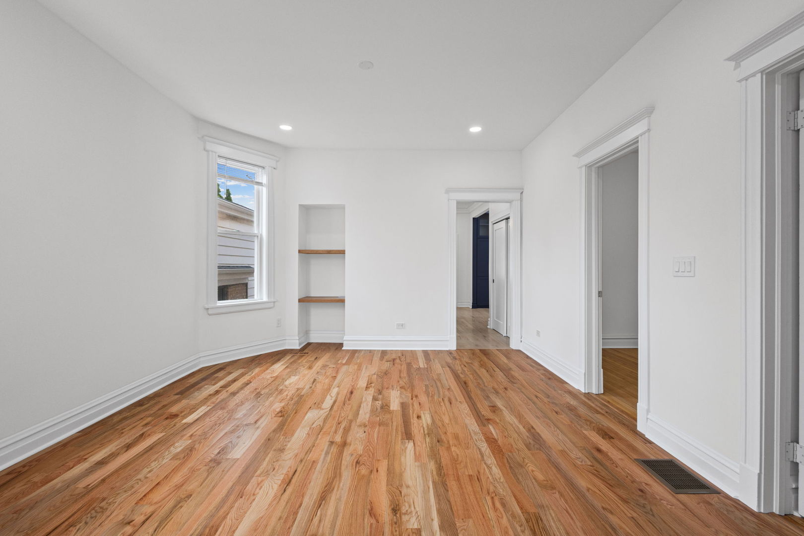 5652 South Shields Avenue Chicago, IL 60621 - Photo 6 of 40