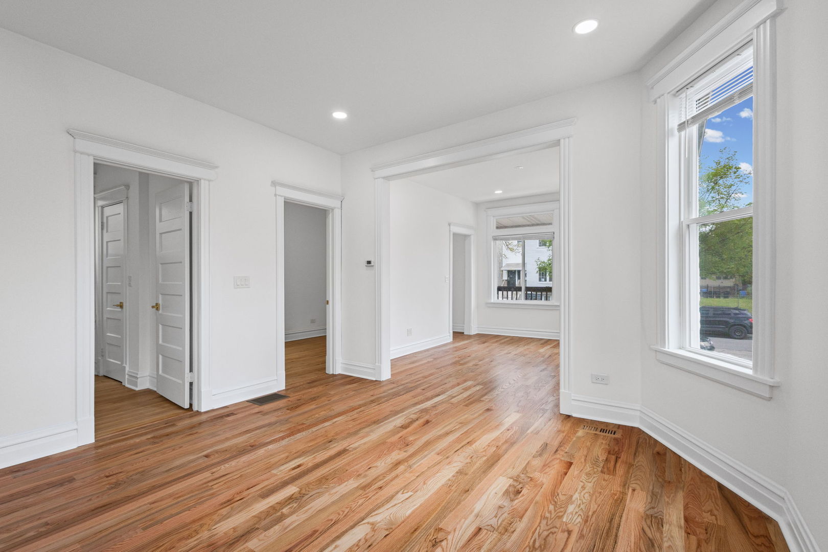 5652 South Shields Avenue Chicago, IL 60621 - Photo 7 of 40