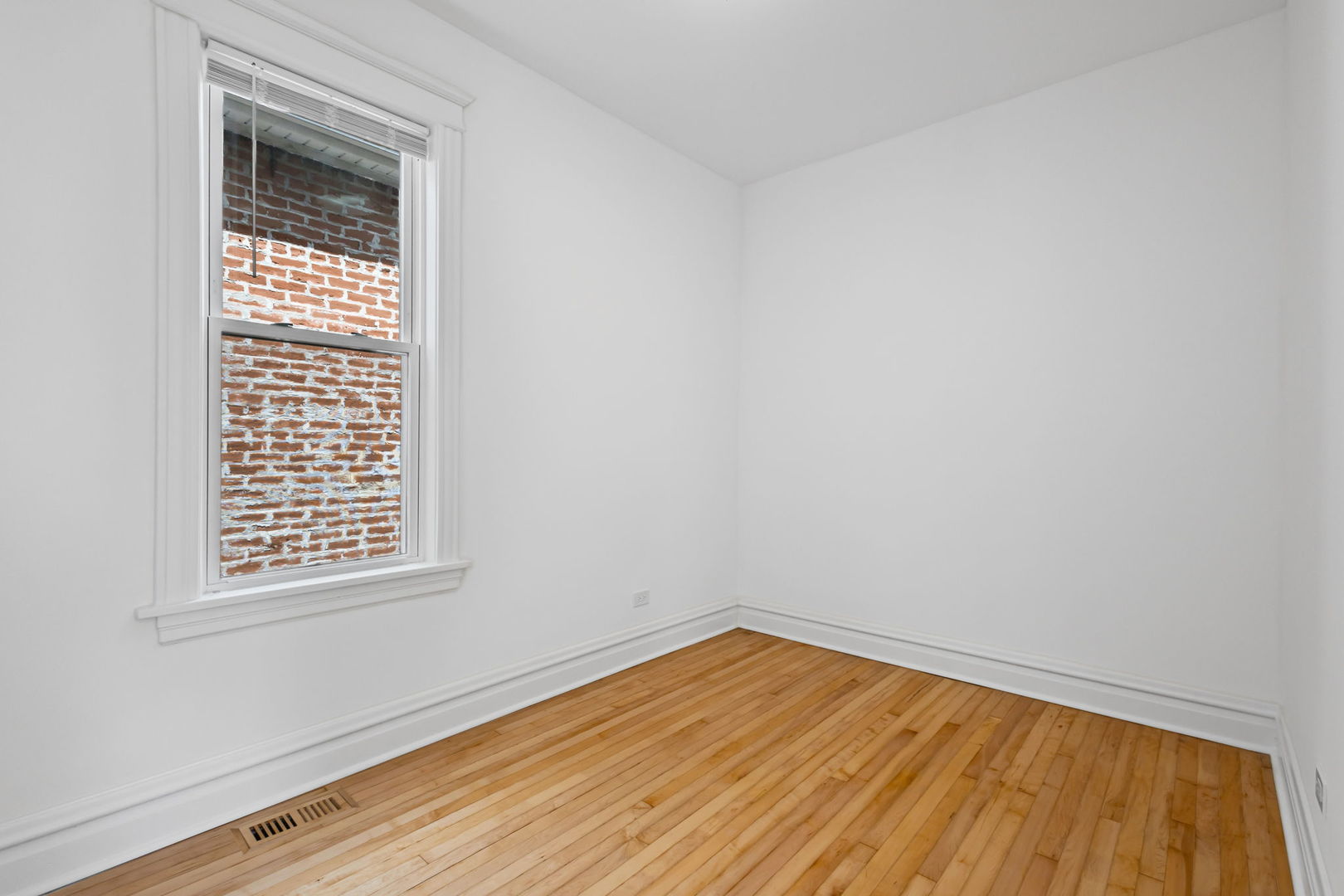 5652 South Shields Avenue Chicago, IL 60621 - Photo 9 of 40