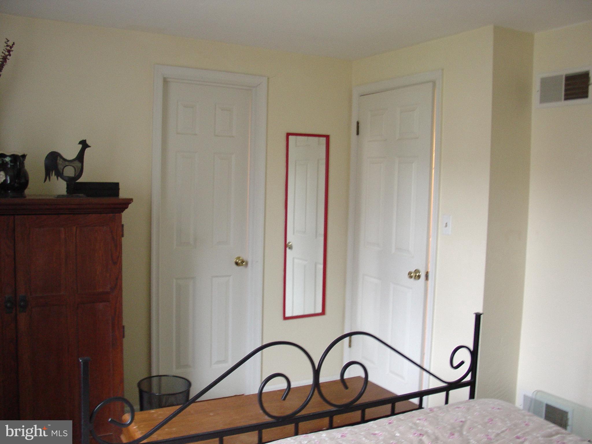 2275 Heather Road York, PA 17408 - Photo 8 of 12 Gallery Image 8