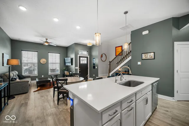 $459,900 | 995 Astor Lane, Carmel, IN 46032