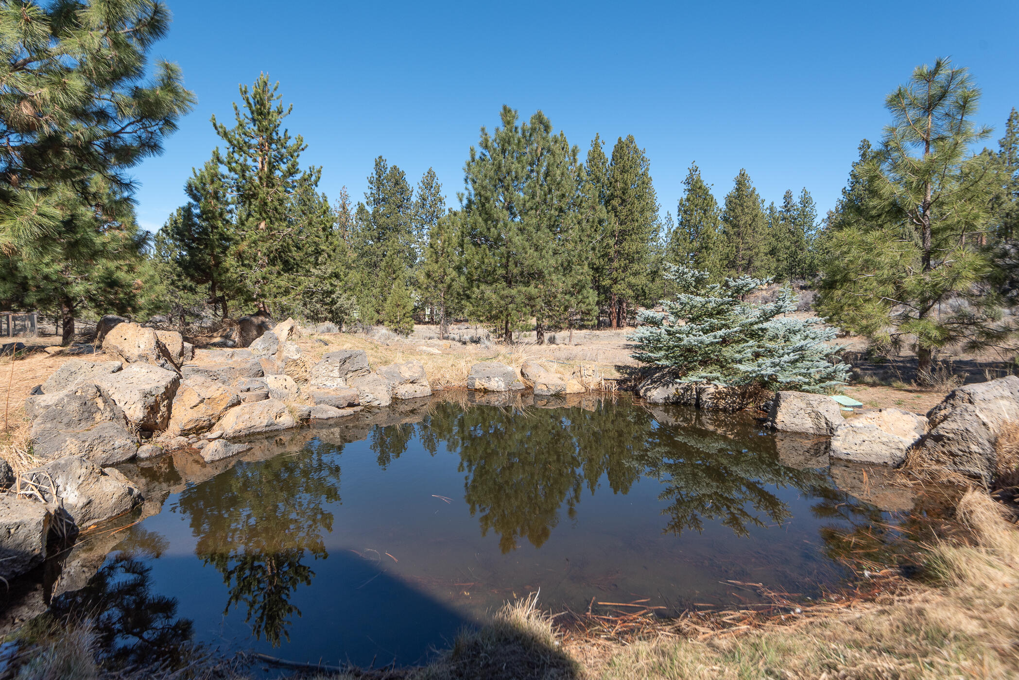 60012 West Ridgeview Drive Bend, OR 97702 - Photo 41 of 55 a view of lake