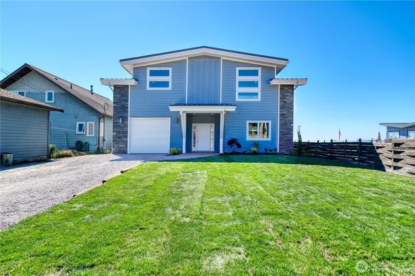 $1,599,000 | 631 Freemans Lane, Point Roberts, WA 98281
