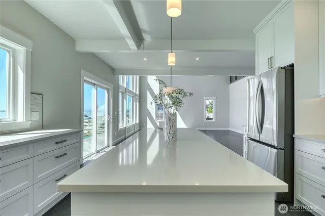 $1,599,000 | 631 Freemans Lane, Point Roberts, WA 98281