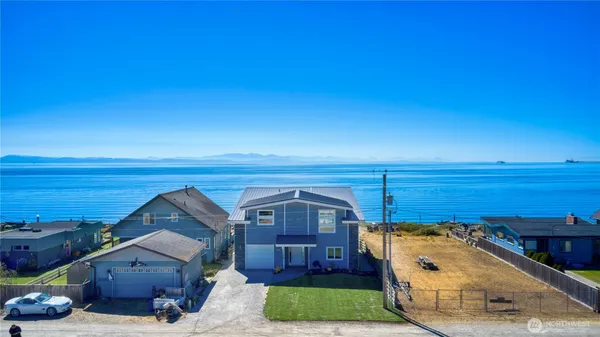 $1,599,000 | 631 Freemans Lane, Point Roberts, WA 98281