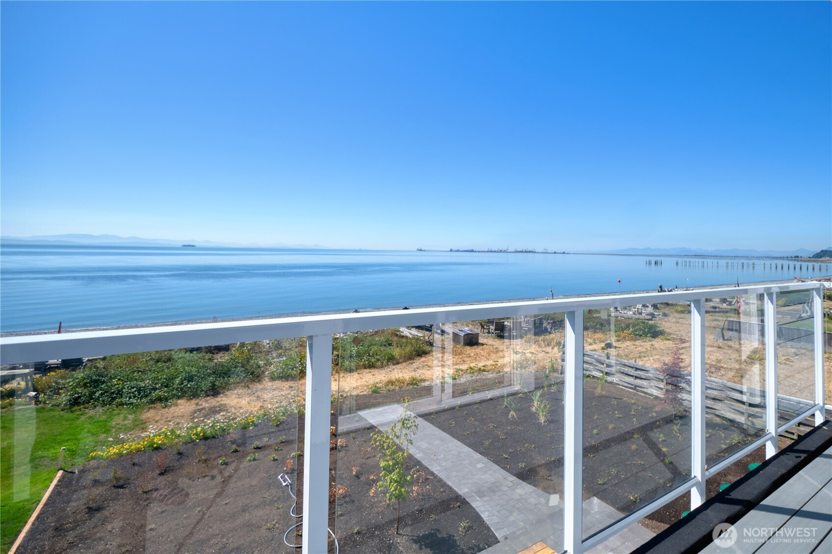 631 Freemans Lane Point Roberts, WA 98281 - Photo 40 of 40 a view of a balcony