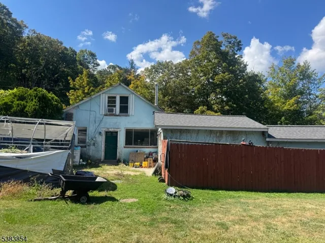 $275,000 | 2 Lake Stockholm Terrace, Oak Ridge, NJ 07438