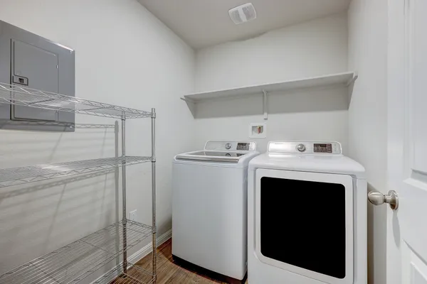 $1,950 | 114 Oxbow Terrace, Bastrop, TX 78602