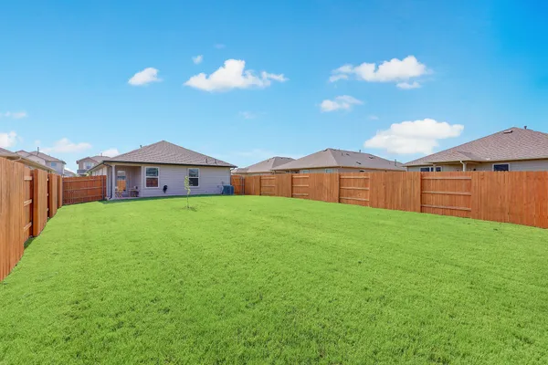 $1,950 | 114 Oxbow Terrace, Bastrop, TX 78602
