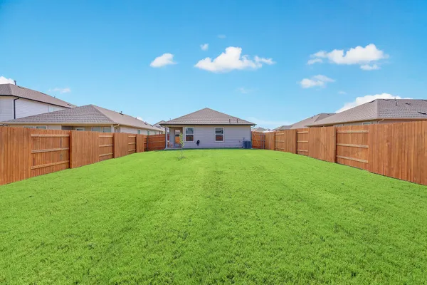 $1,950 | 114 Oxbow Terrace, Bastrop, TX 78602